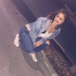 Meet your Posher, Brenda